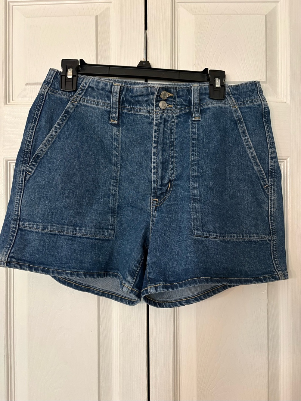 GAP Utility High-Waist Denim Women’s Shorts - Blue 8/29 - Picture 1 of 4